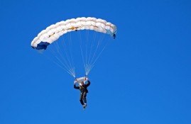 IM体育下载-爱德华兹状态火爆，年终总决赛四强战对阵广州队，山东泰山力争逆转